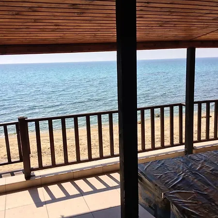 Sarakina Wooden House Campsite