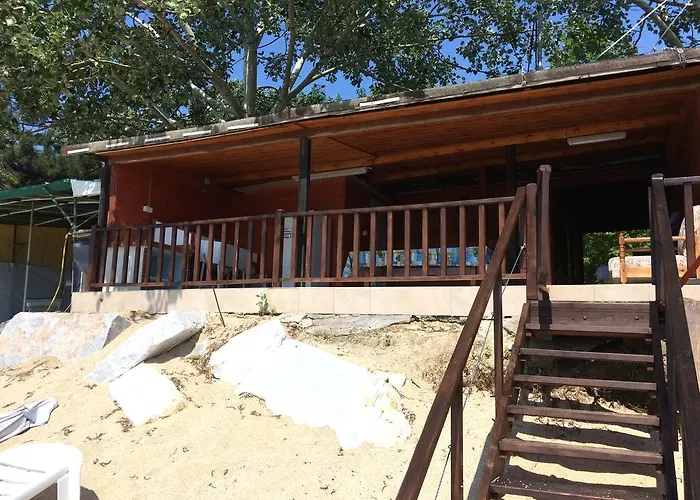 Sarakina Wooden House Кемпинг